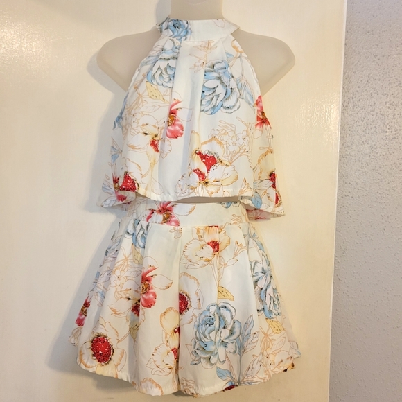 Other - Cute little 2 piece